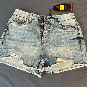 New with tags high-rise Mom fit cutoffs